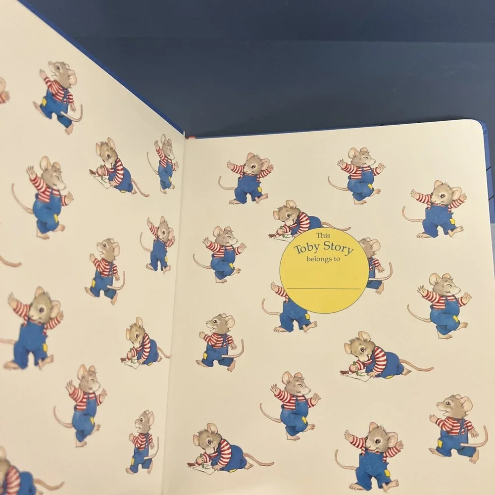 Tobys Holiday Hugs and Kisses - Hardcover By Szekeres,‎ Cyndy First Edition 2000